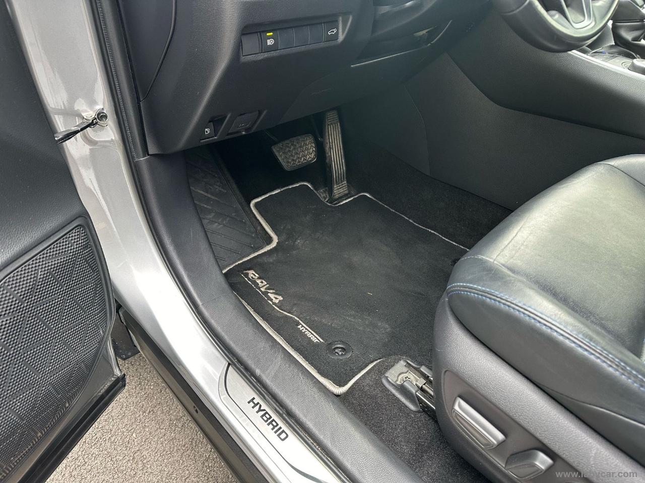 TOYOTA RAV4 2.5 HV