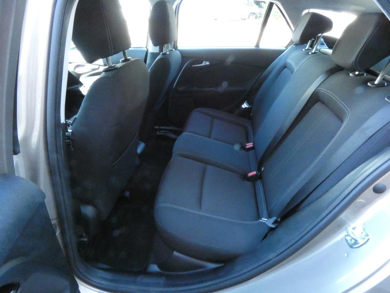 FIAT Tipo (2015-->) Tipo 1.6 Mjt S&S SW Easy Bu...