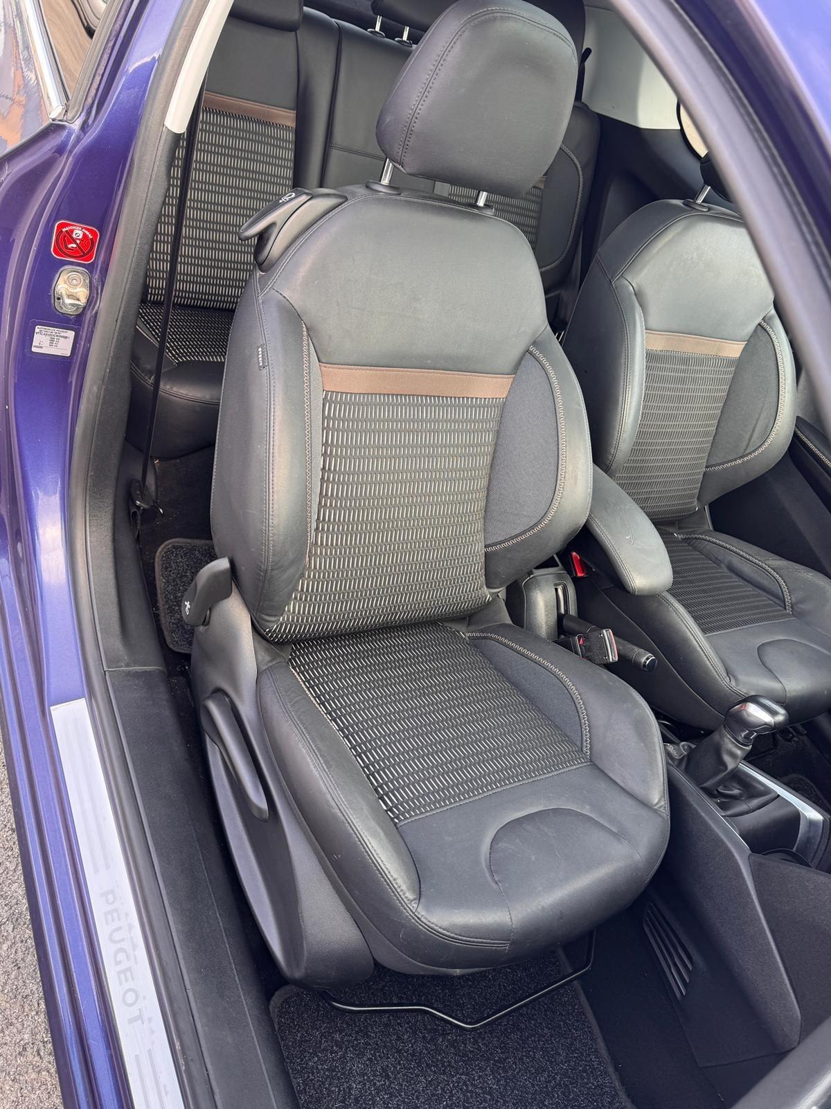 Peugeot 208 1.4 HDi Allure AUTO IN CONTOVENDITA