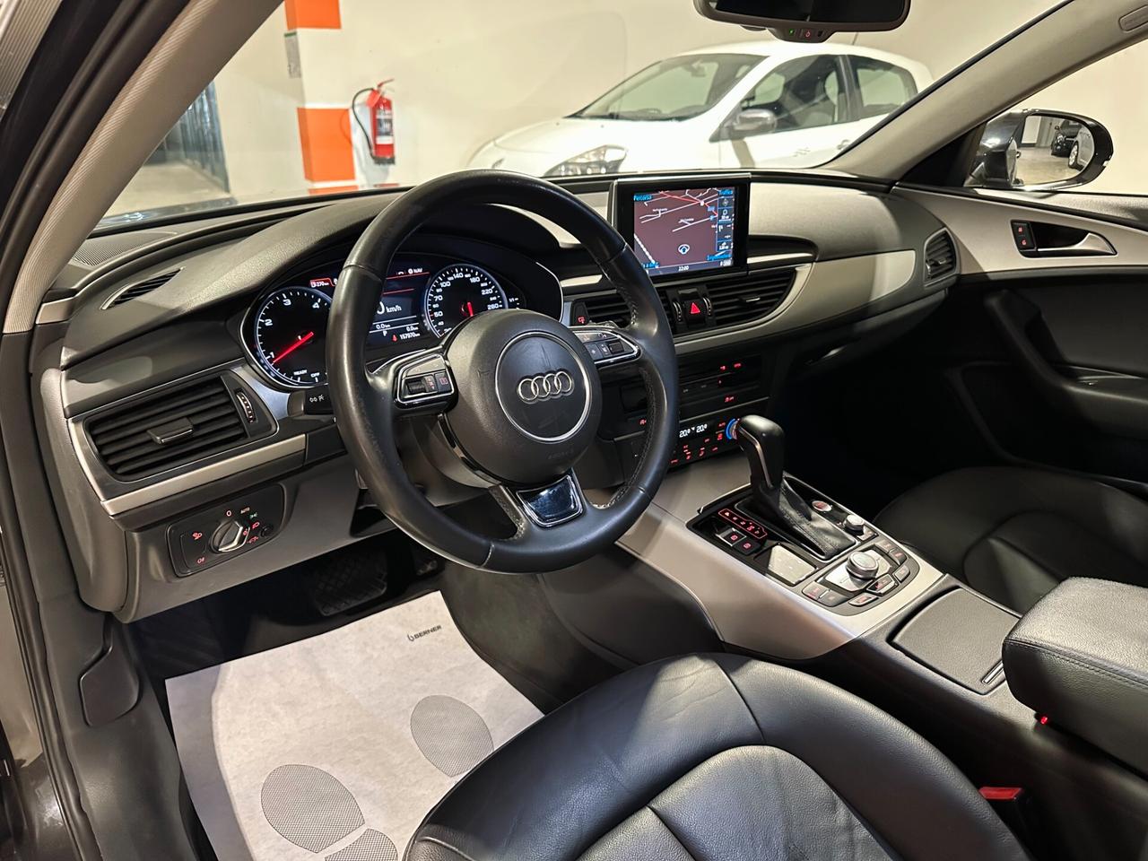 Audi A6 Avant 2.0 TDI ultra S tronic - Sline - MMI PLUS