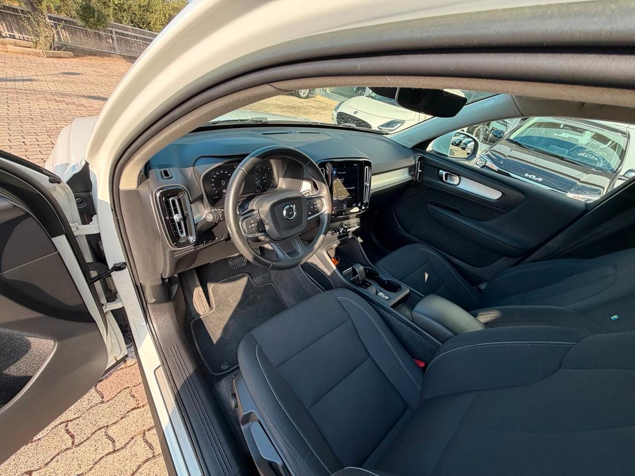 Volvo XC40 T4 Recharge Plug-in Hybrid automatico Essential