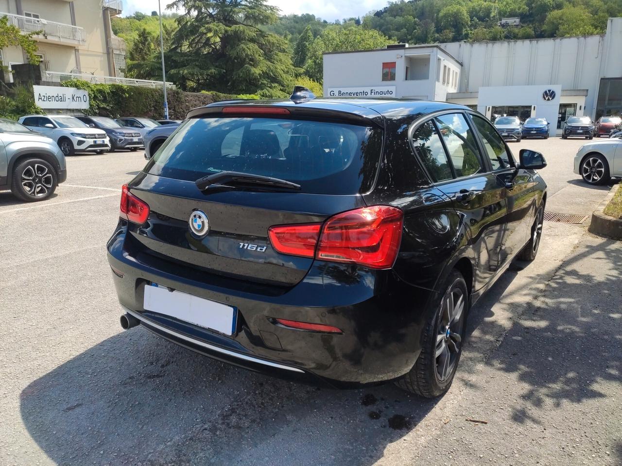 Bmw 118 116d 5p. Urban