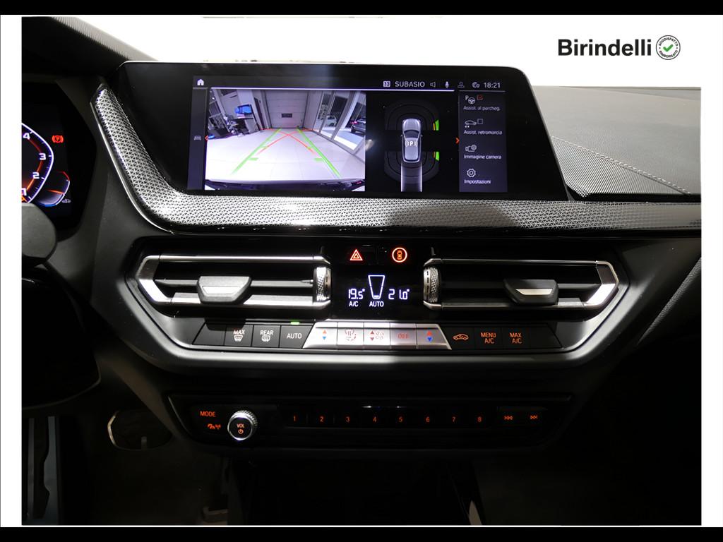 BMW Serie 1 (F40) - M 135i xDrive