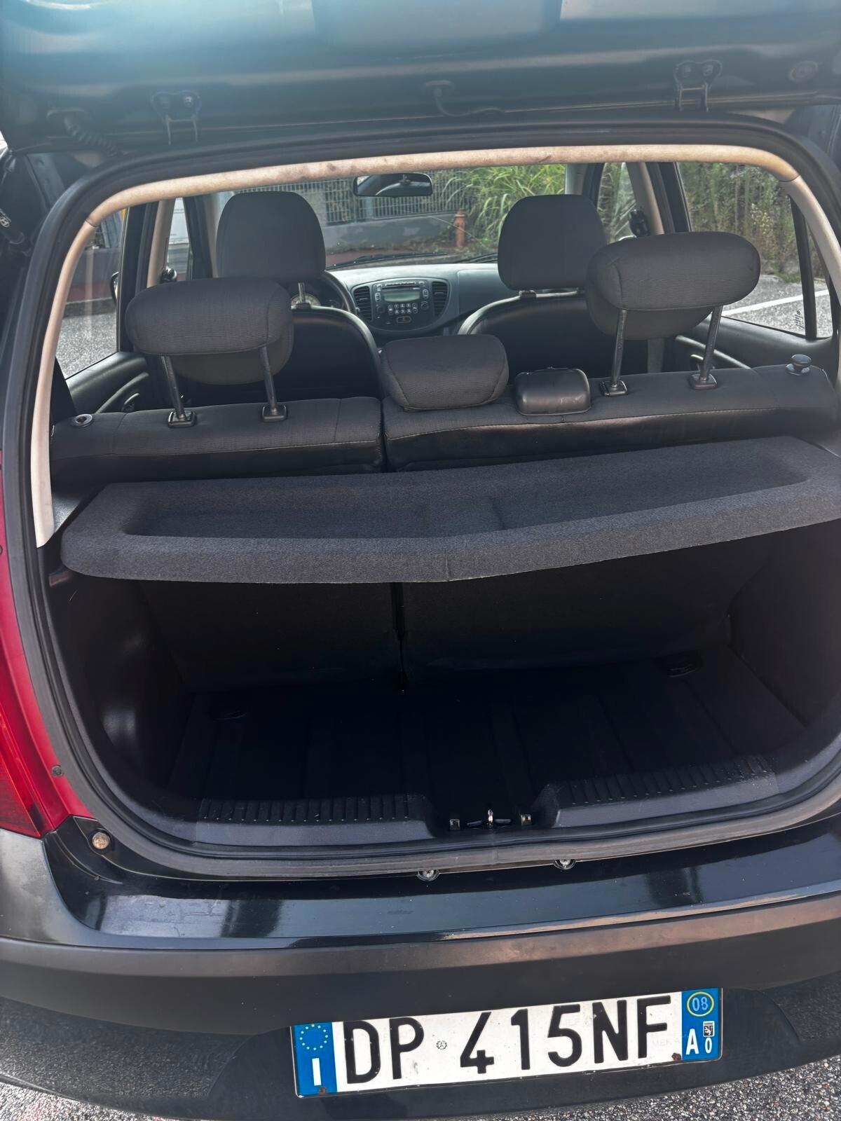 Hyundai i10 1.1 12V Active unico proprietario adatta ai neopatentati