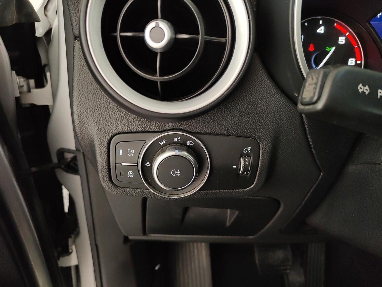 Alfa Romeo Stelvio 2.2 Turbodiesel 190 CV AT8 RWD Business