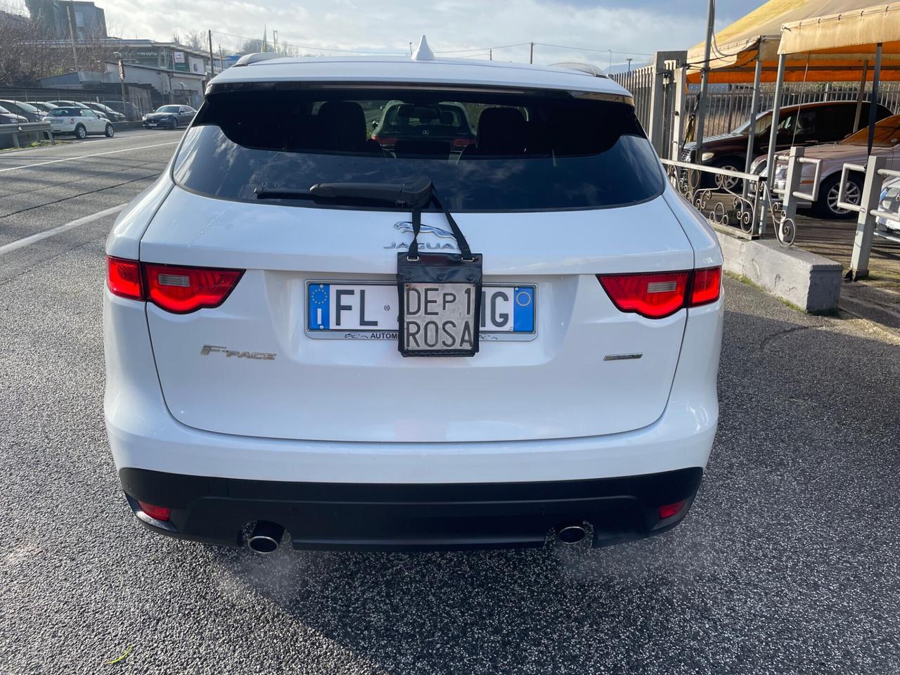 Jaguar F-Pace 2.0 D 240 CV AWD aut. R-Sport