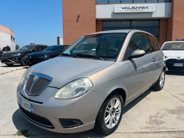 Lancia Ypsilon 1.2 Argento