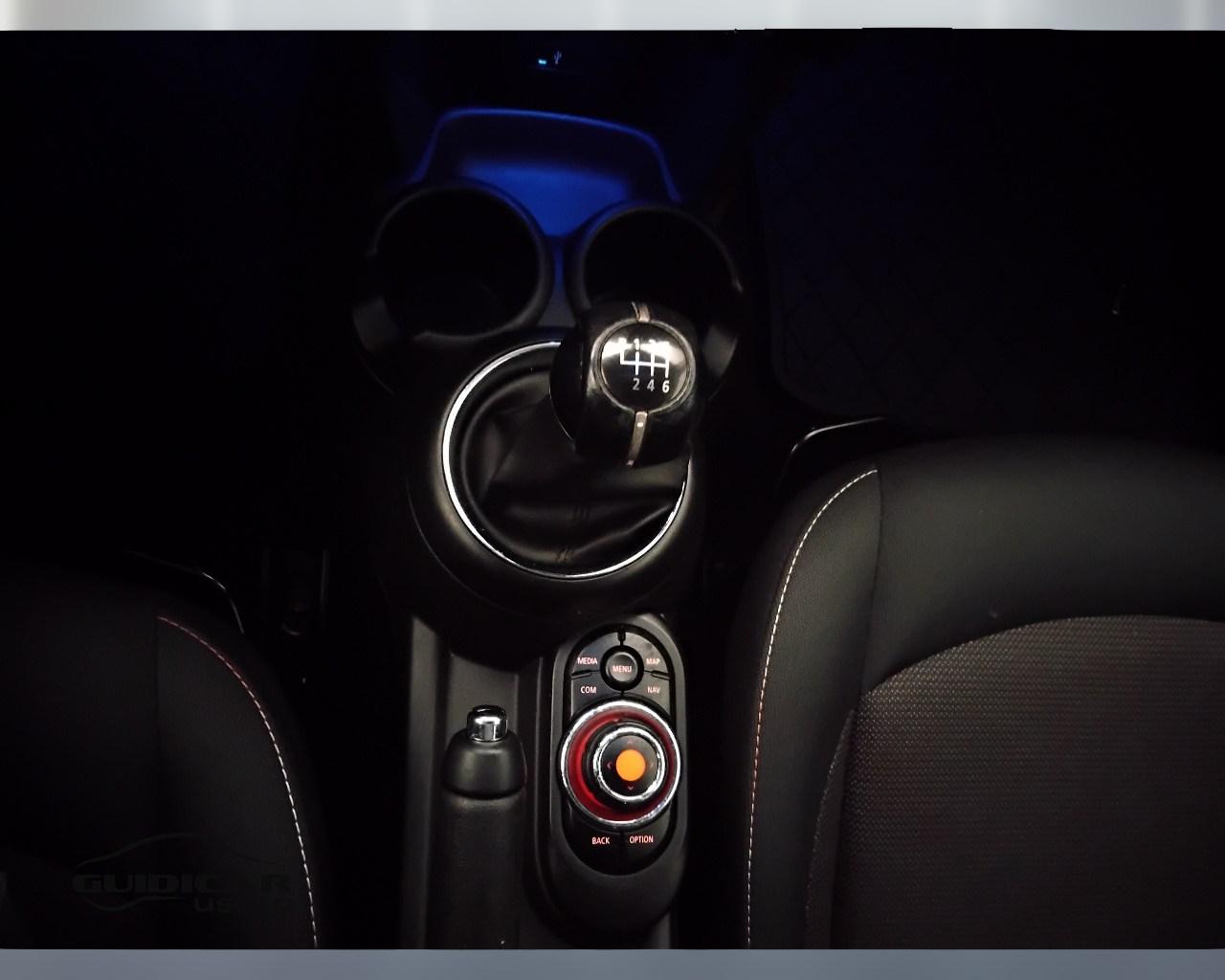 MINI Mini IV F55 2018 5p - Mini 5p 1.5 Cooper D Business XL