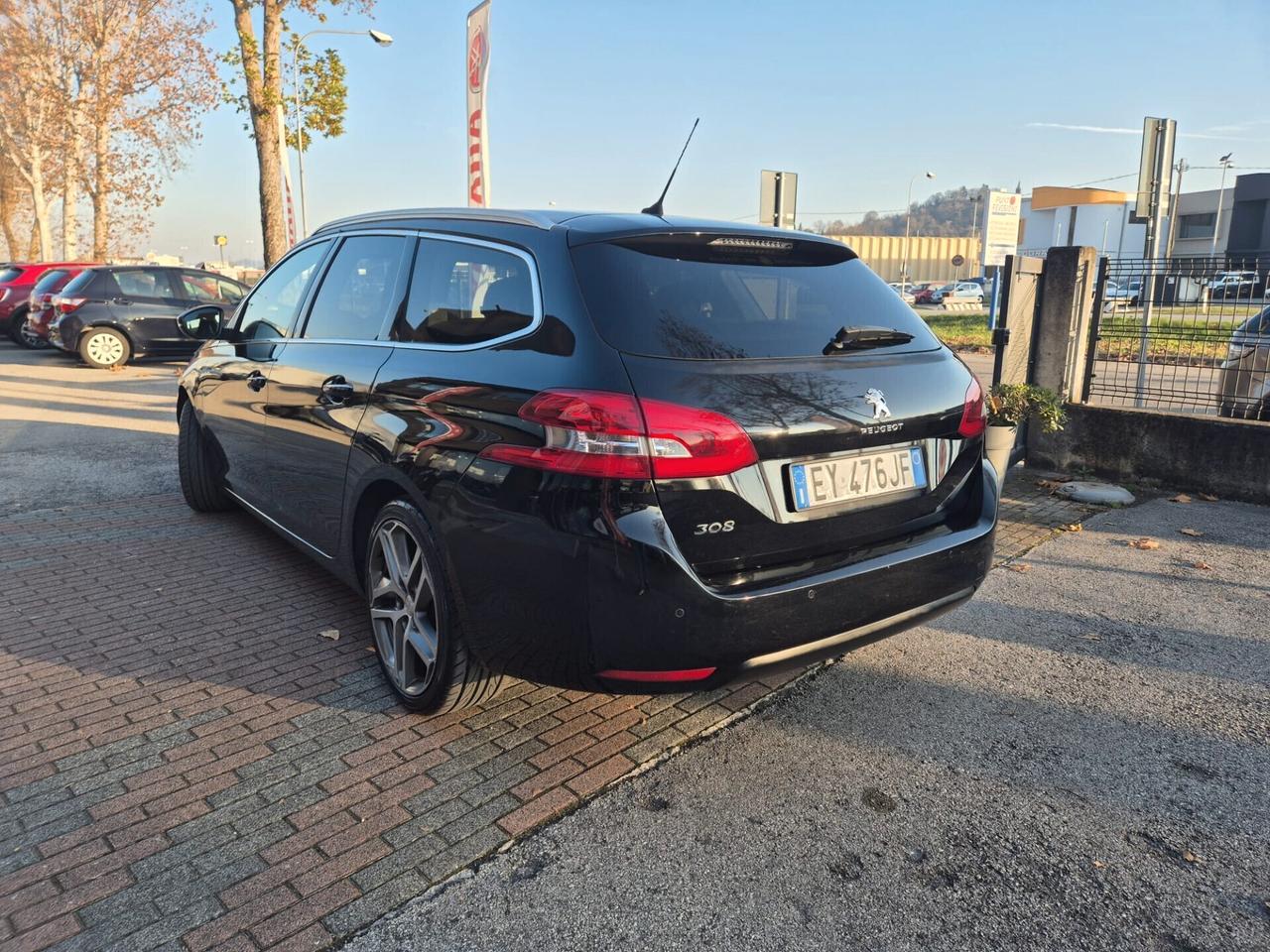 Peugeot 308 1.6HDi Allure SW E5B--24 MESI DI GARANZIA!!!