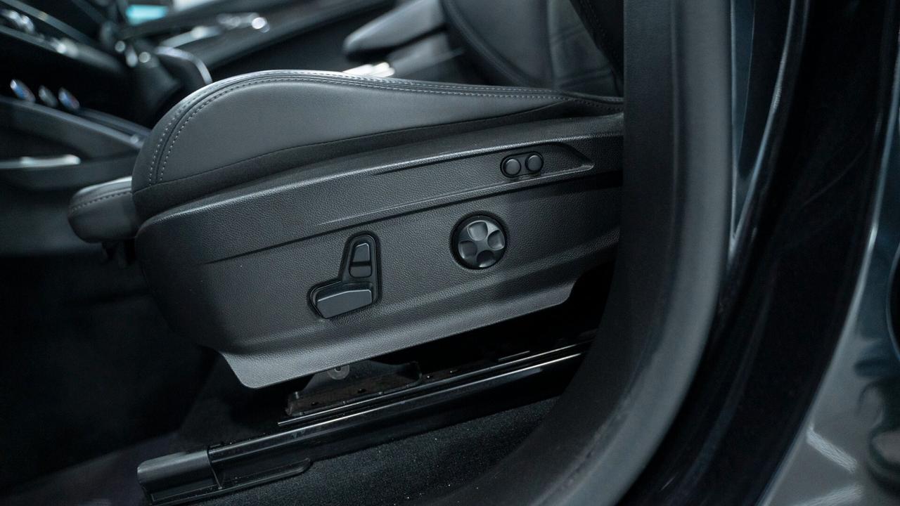 Alfa Romeo Stelvio VELOCE 2.2 Ti Q4 210 CV 20" TETTO CARBON AUTO XENON FULL OPTIONAL