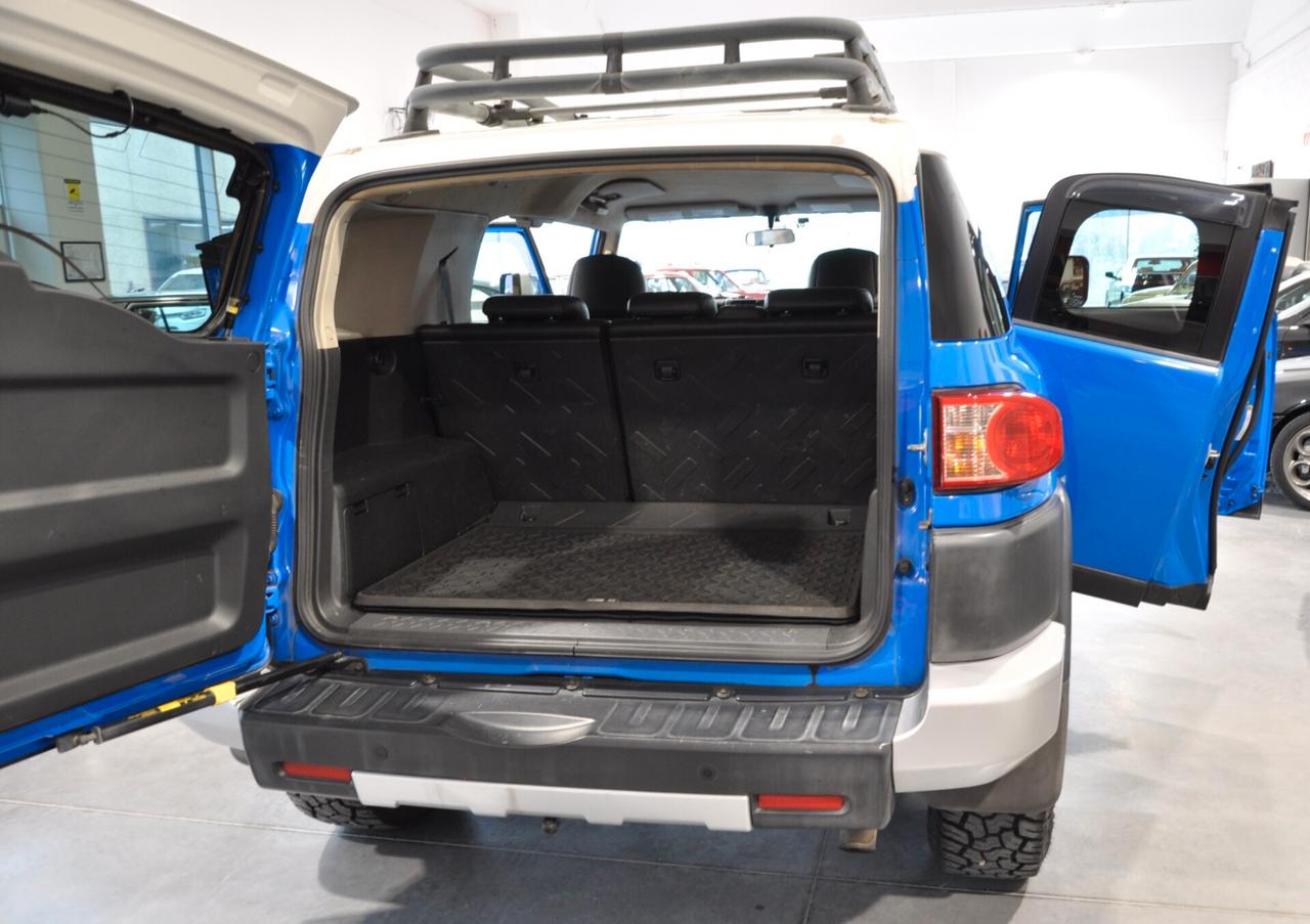 Toyota FJ Cruiser 4 WD