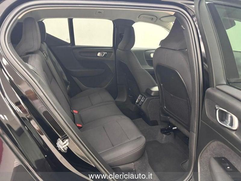 Volvo XC40 T3 Geartronic Momentum Pro
