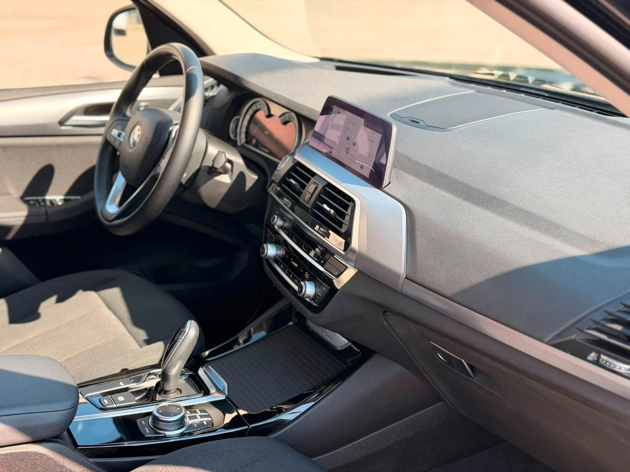BMW X3 xdrive20d mhev 48V Business Advantage auto
