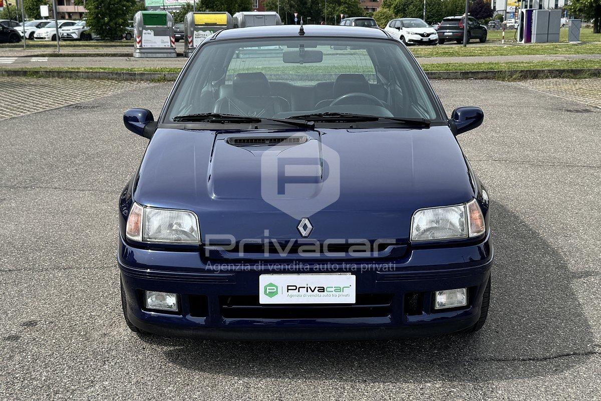 RENAULT Clio 1.8i 16V cat