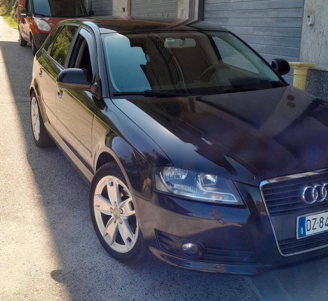 Audi A3 1.6 TDI 105 CV CR Ambition