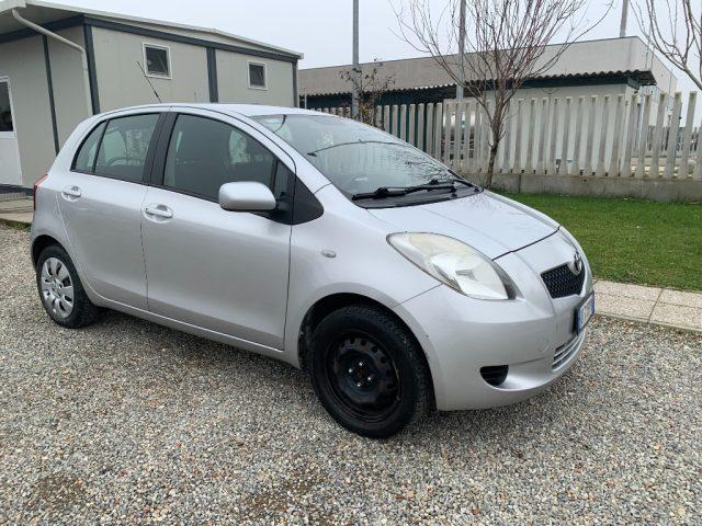 TOYOTA Yaris 1.0 5 porte