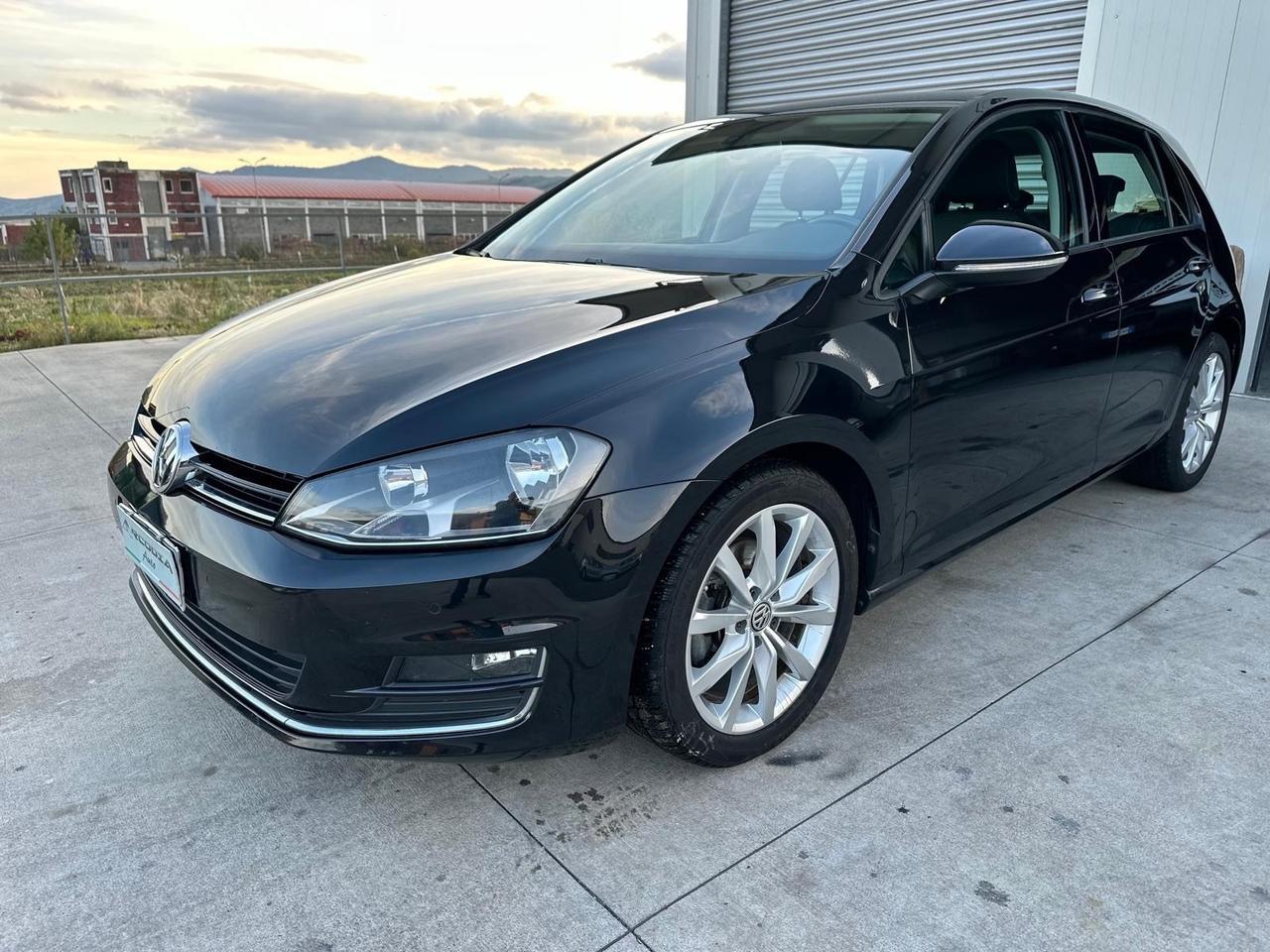 Volkswagen Golf 1.6 TDI DSG 5p. Highline BlueMotion Technology