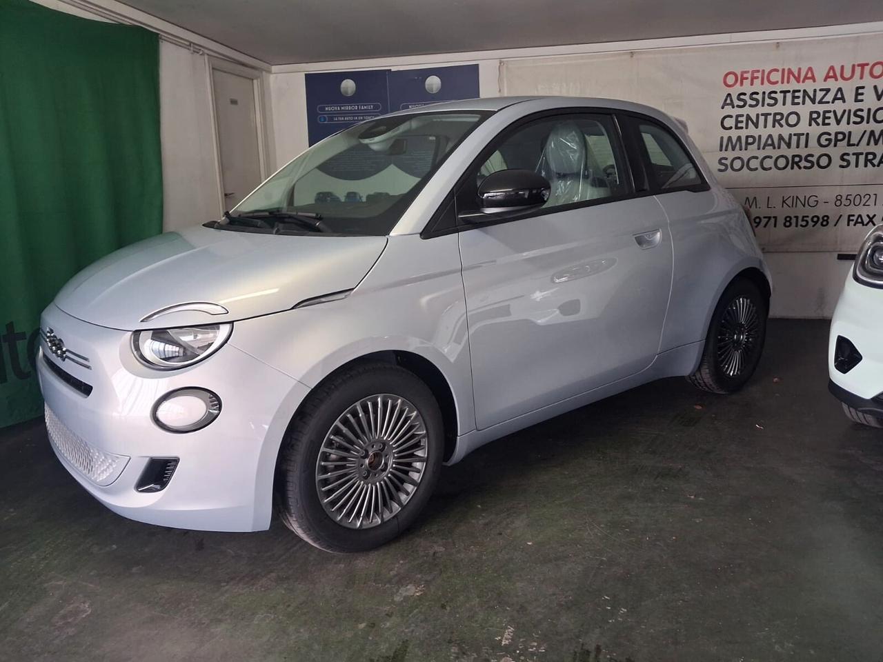 Fiat 500 Berlina Hybrid Icon