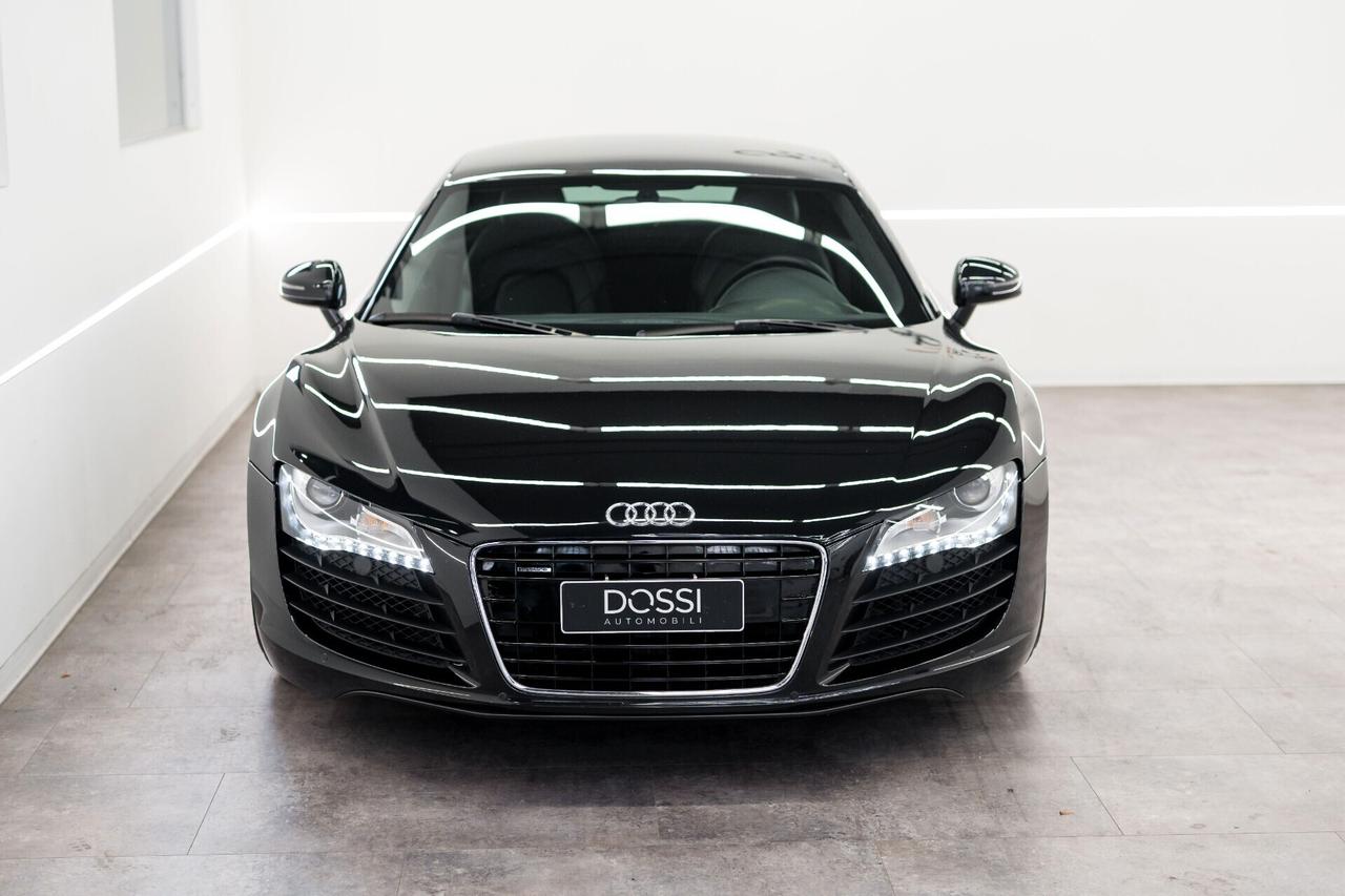 Audi R8 4.2 V8 FSI quattro R tronic IVA ESPOSTA