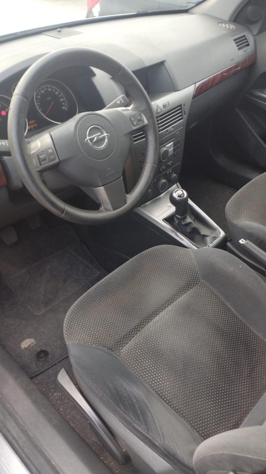 Opel Astra 1.6 16V Twinport Station Wagon Club