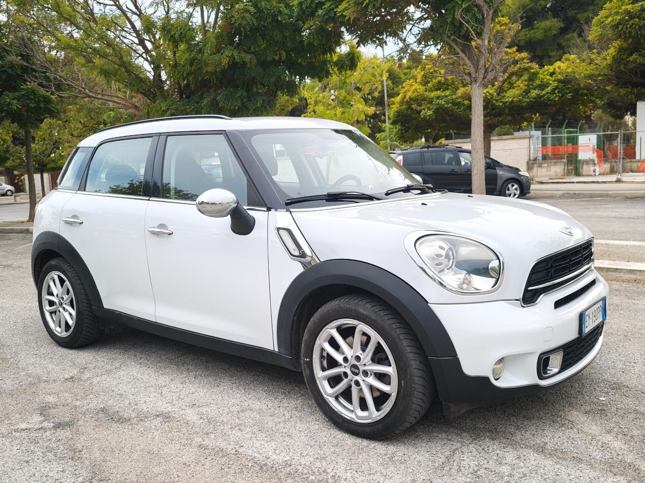 Mini Cooper SD Countryman 2.0 Business con motore nuovo