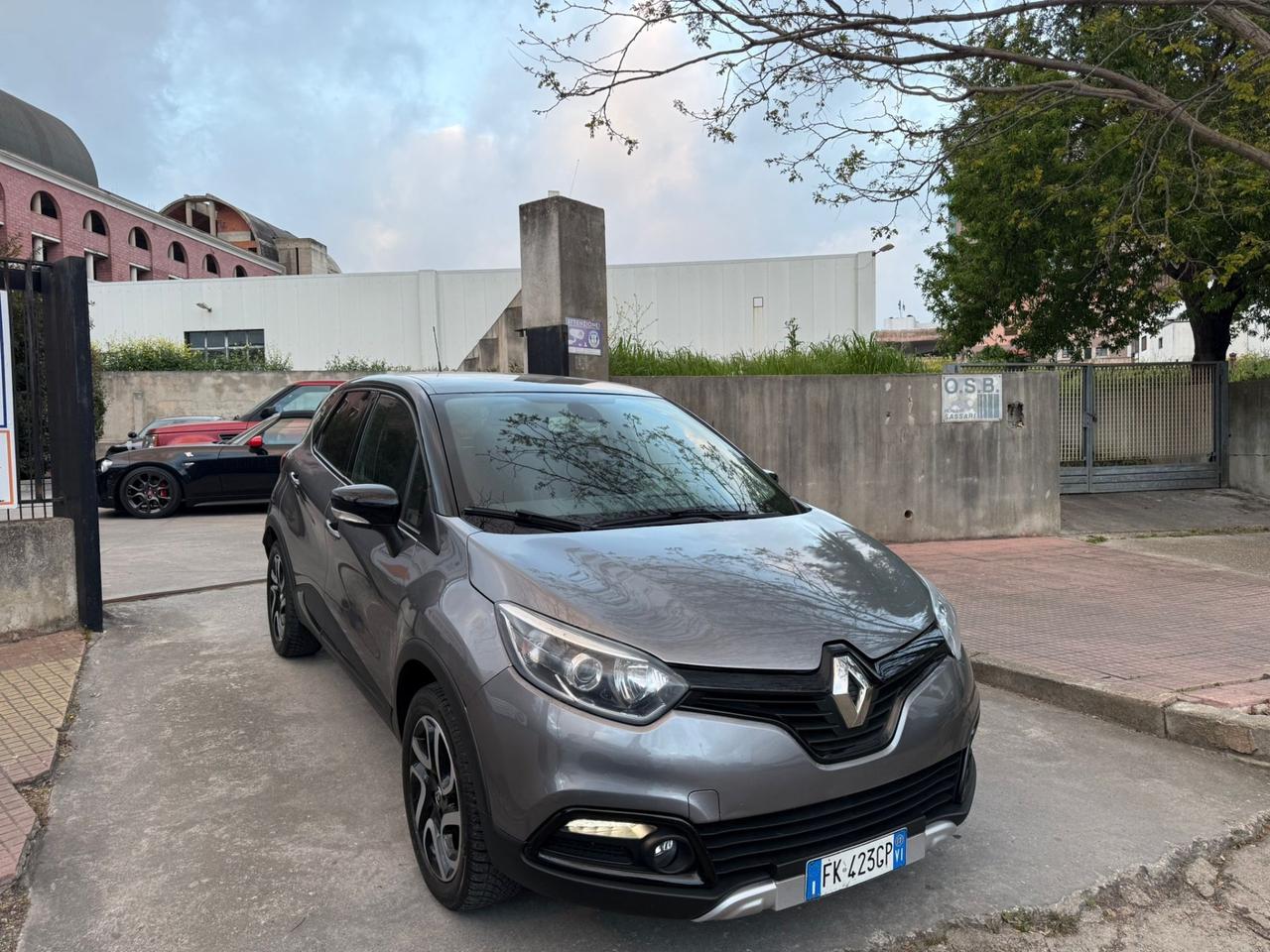 Renault Captur KM. 68.000!! dCi 8V 90 CV NEOPATENTATI