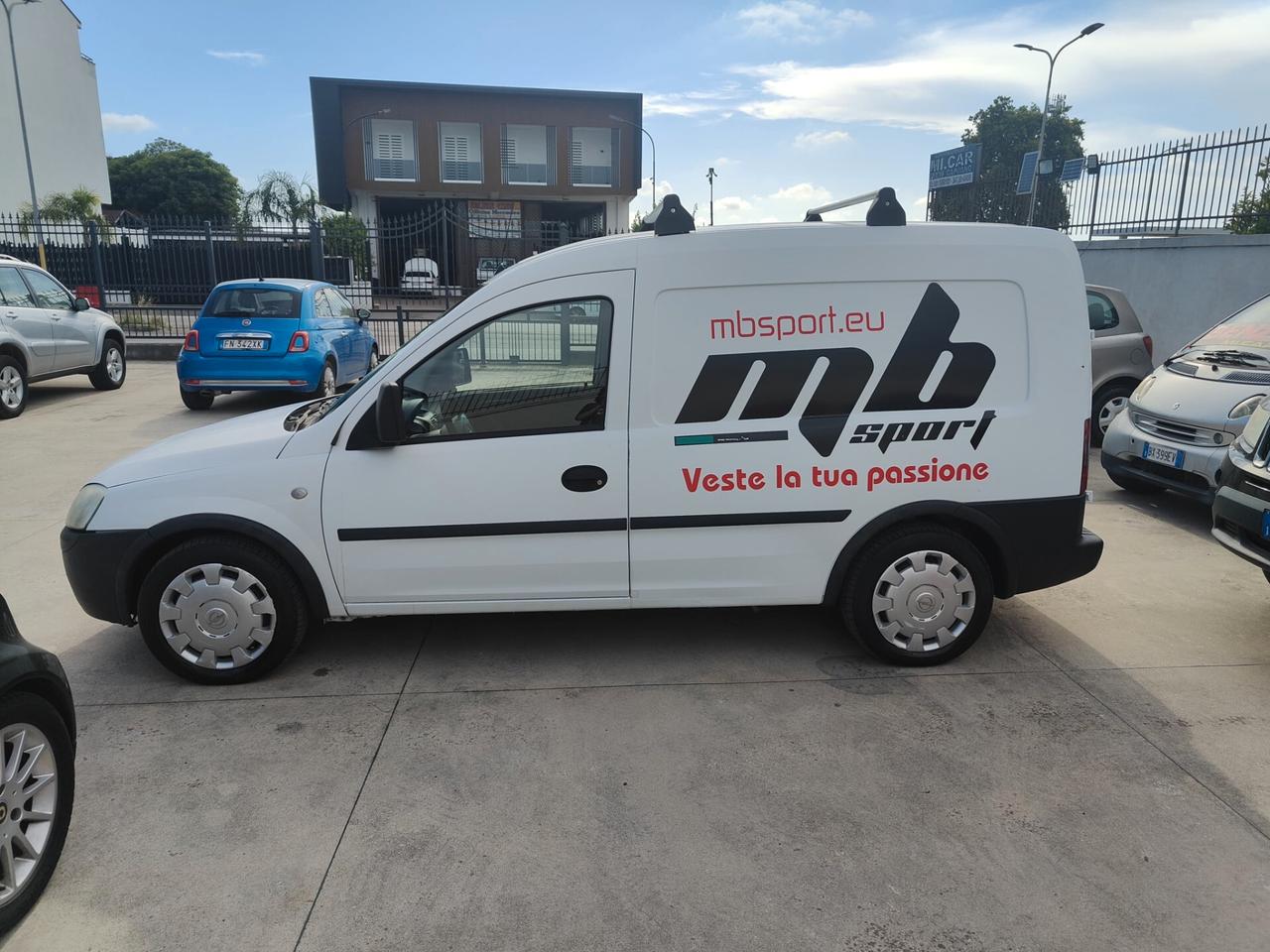 OPEL COMBO MeTANO - PRoVENIENZA TOSCANA