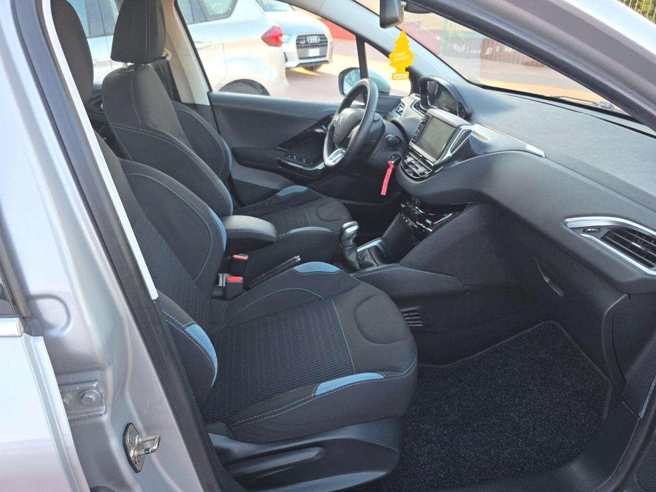 Peugeot 208 1.2 VTi Allure
