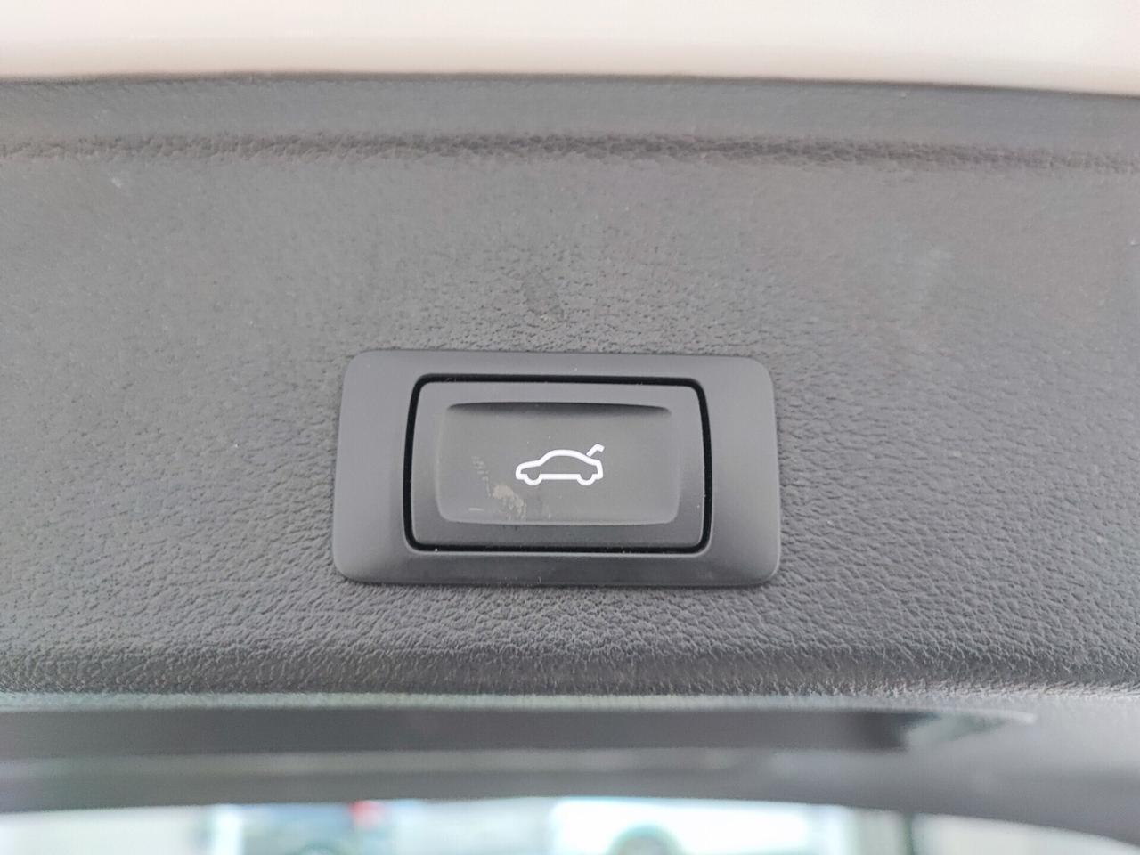Audi A4 35 TDI S tronic line edition