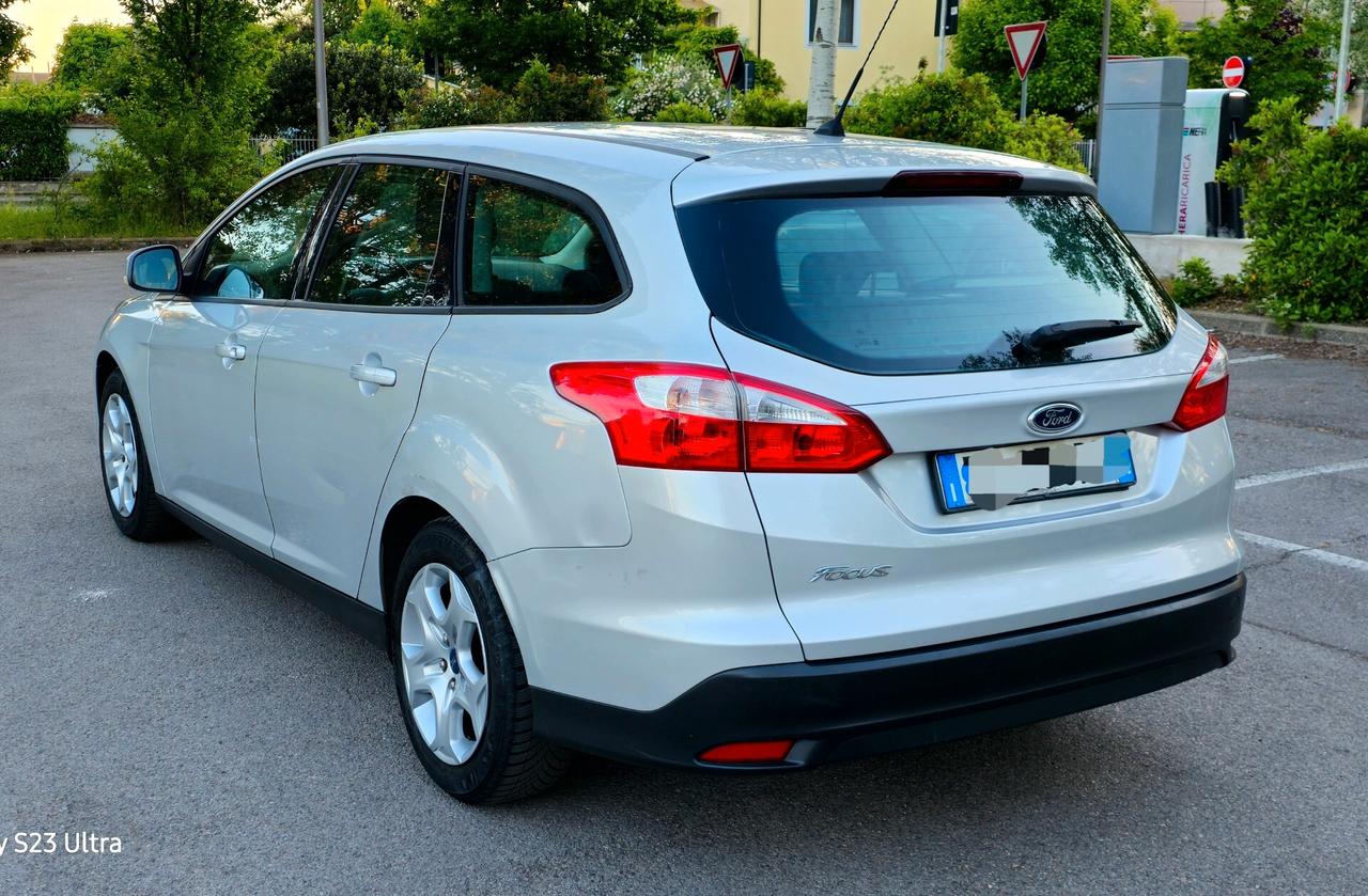 Ford Focus Gpl se garantita 12 mesi ok neopatentati