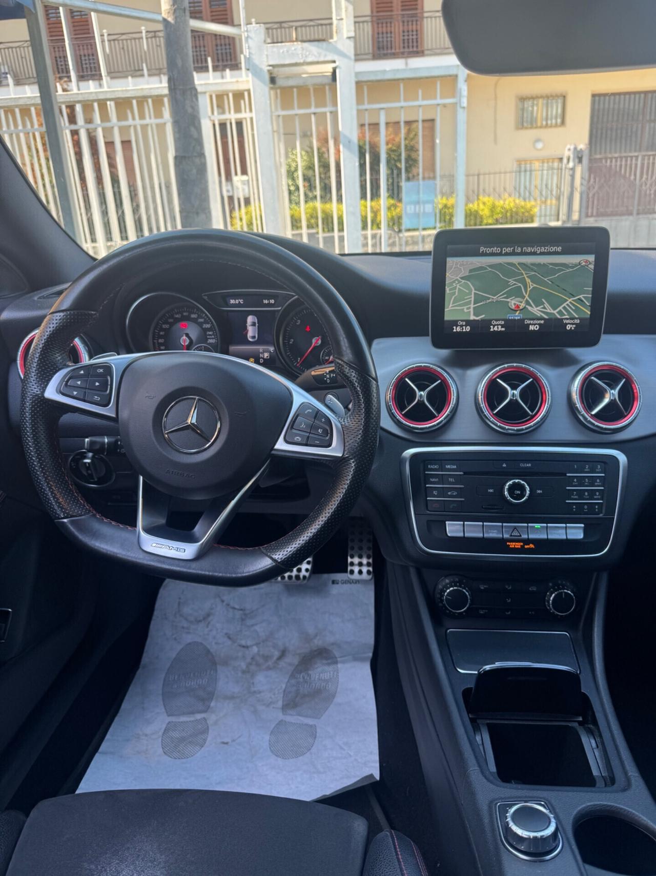 Mercedes-benz CLA 180 CLA 180 d Automatic Premium Pack AMG
