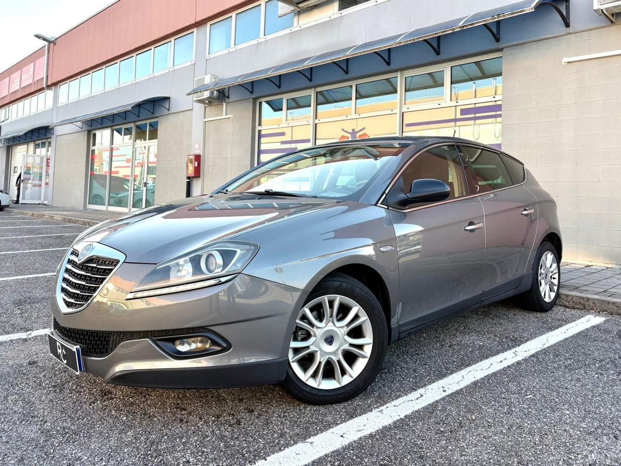 Lancia Delta 1.6 MJT DPF 105 CV Gold