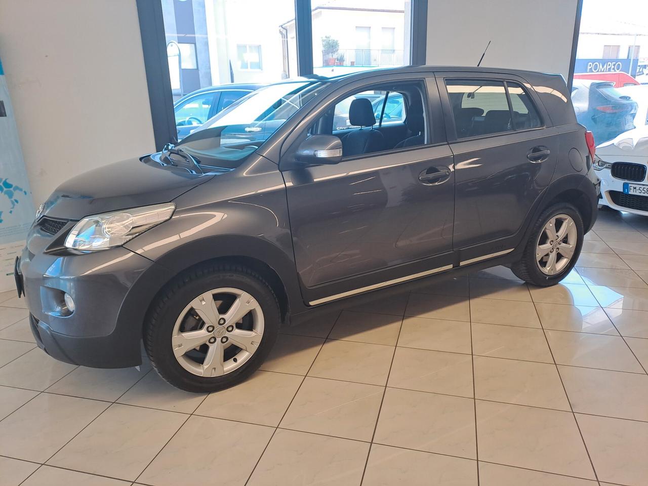 Toyota Urban Cruiser 1.4 D-4D AWD Sol