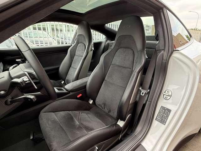 Porsche 991 911 Coupe 3.0 Carrera GTS