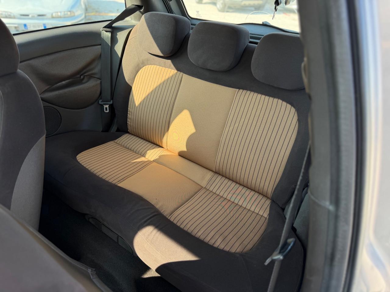 Lancia Ypsilon 1.3 MJT 90 CV Oro Giallo