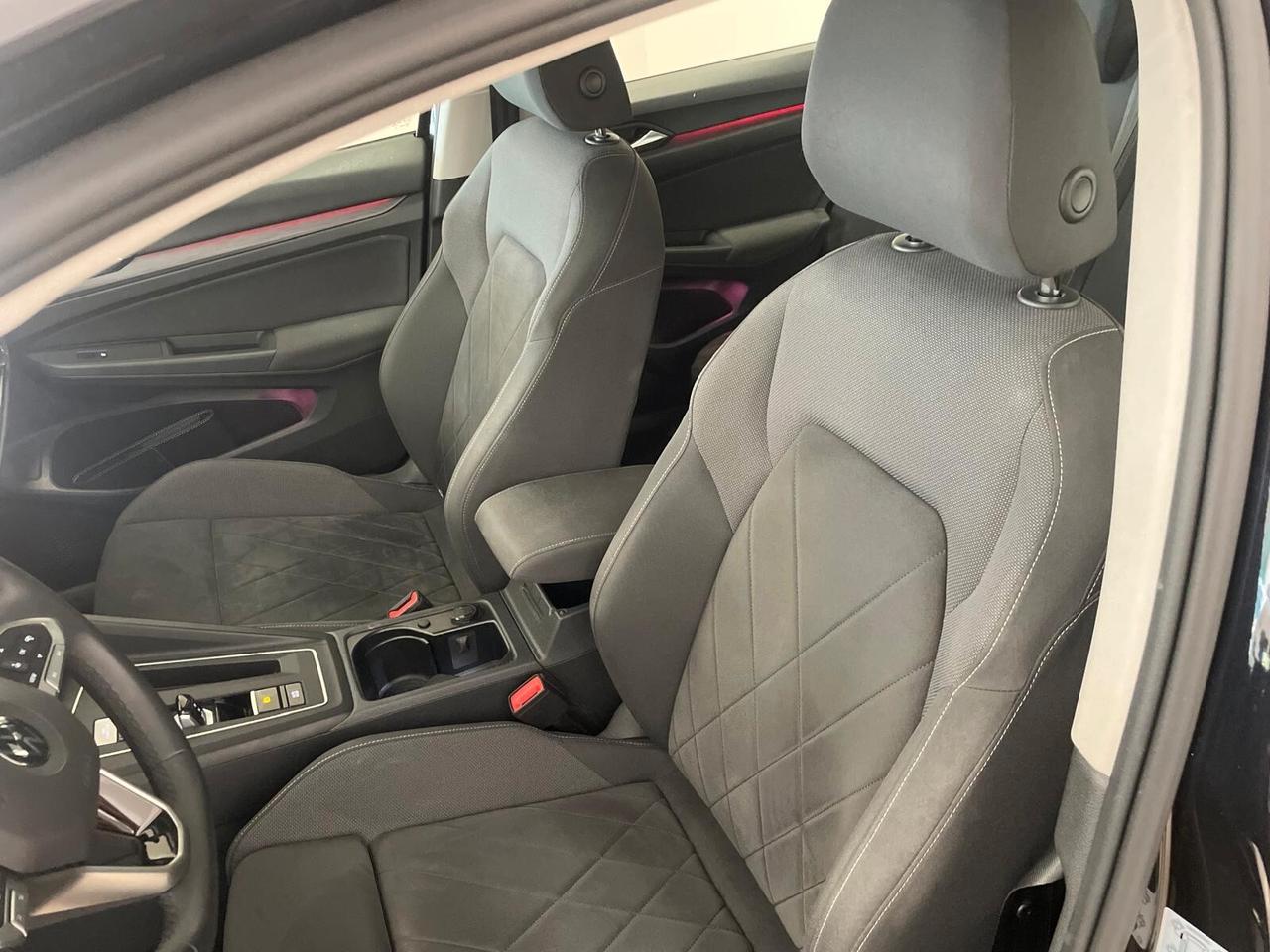 Volkswagen Golf 1.5 eTSI 130 CV EVO ACT DSG Style
