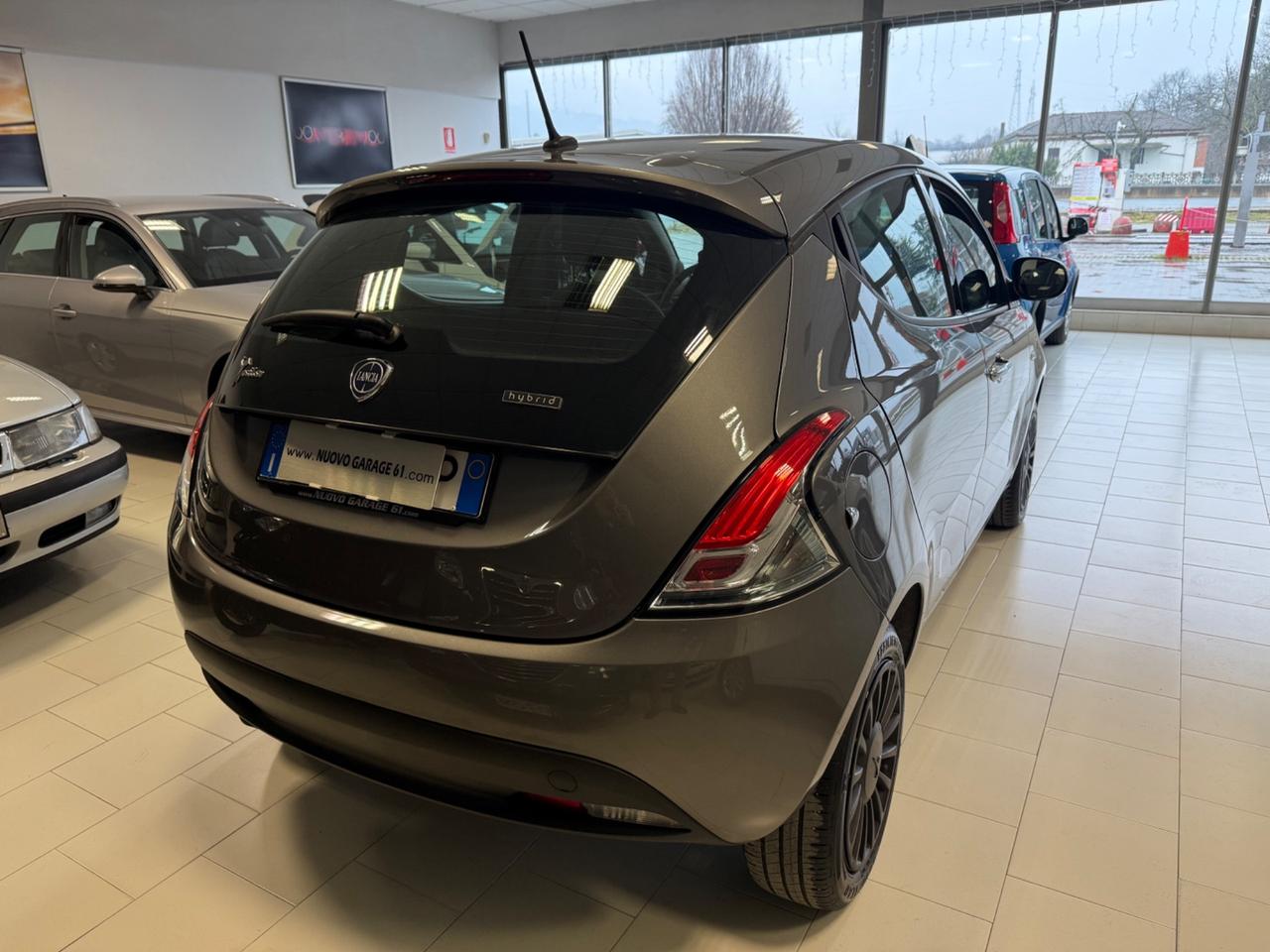 Lancia Ypsilon 1.0 FireFly 5 porte S&S Hybrid UnYca