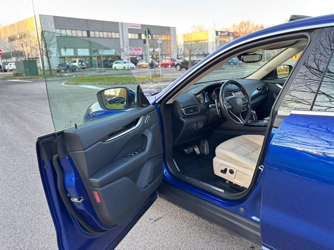 Maserati Levante V6 AWD Gransport 350CV •TETTO•PELLE BEIGE•