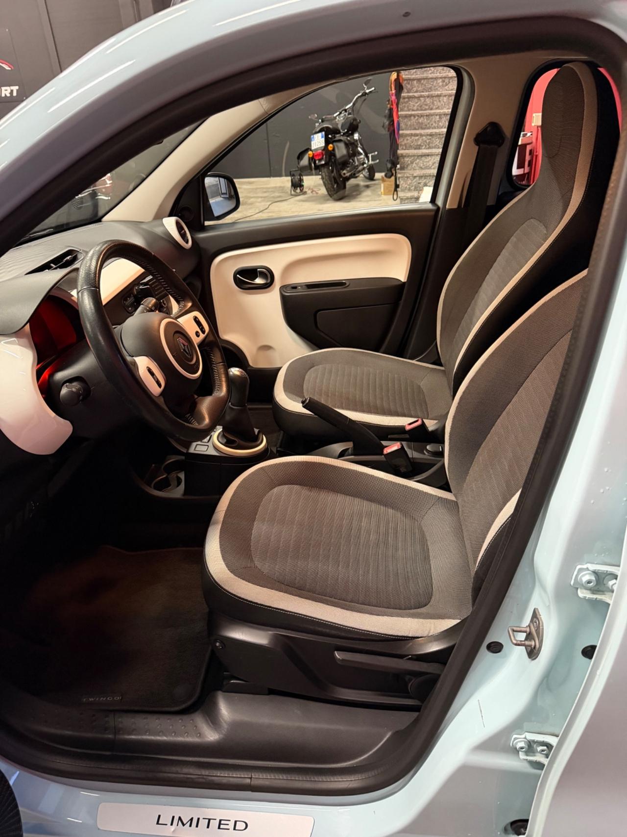 Renault Twingo LIMITED BENZINA