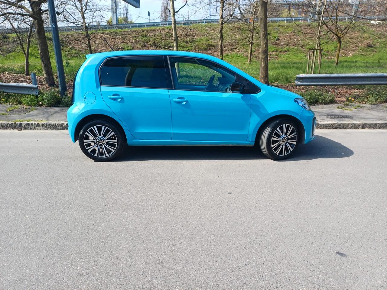 Volkswagen up! 1.0 5p. sport BlueMotion Technology