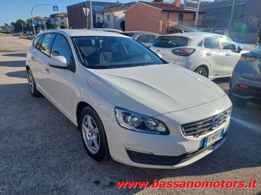 VOLVO V60 D2 Geartronic Business