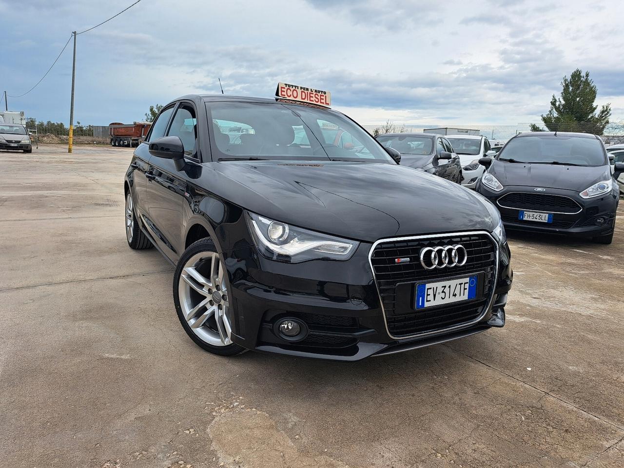 Audi A1 1.6 TDI 90 CV - 2014 S-LINE INTERNA E ESTERNA