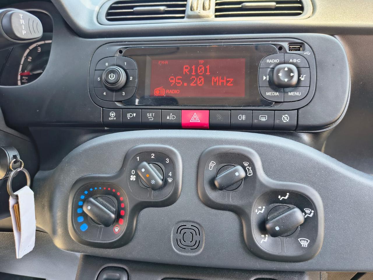 Fiat Panda 1.2 BENZINA * 5 POSTI*Easy*PREZZO REALE, NO VINCOLI FINANZIARI