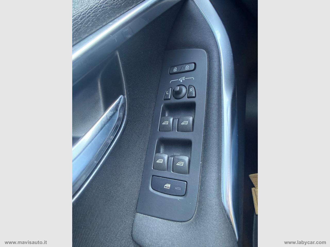 VOLVO V40 D2 1.6 Momentum