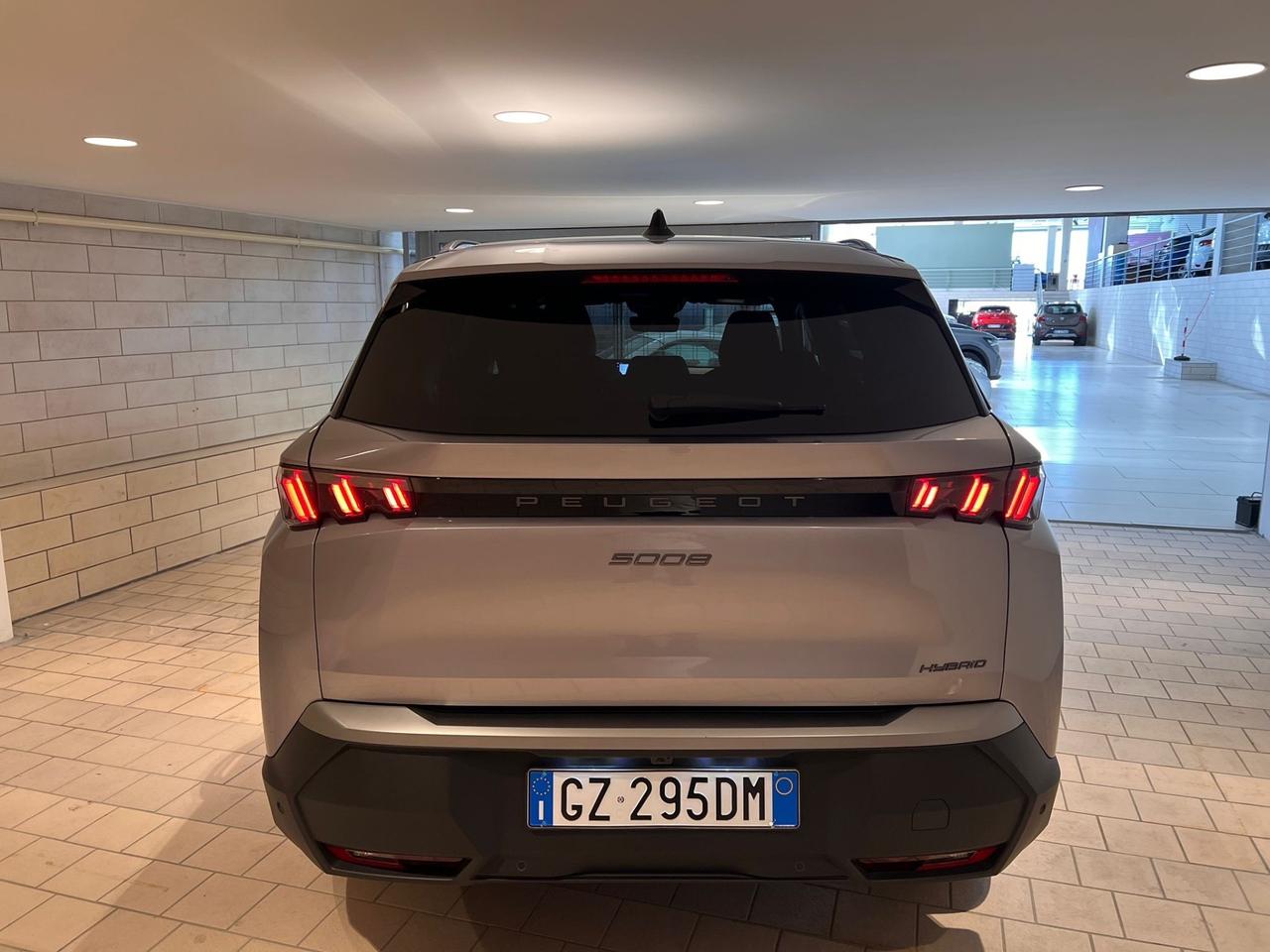 Peugeot 5008 Hybrid 145 e-DCS6 Allure