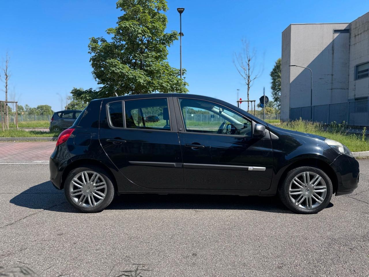 Renault Clio 1.2 16V 5 porte Luxe
