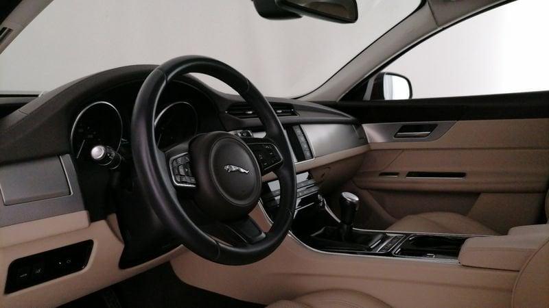 Jaguar XF 2.0d Pure Business edition 180cv