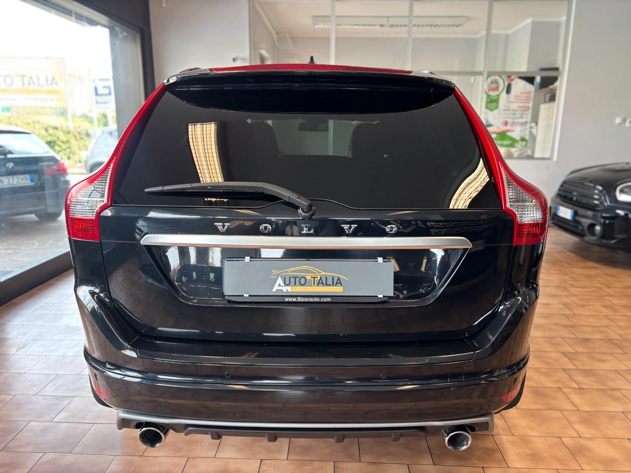 Volvo XC60 2.0 d4 R-design Momentum *CINGHIA FATTA*EURO6