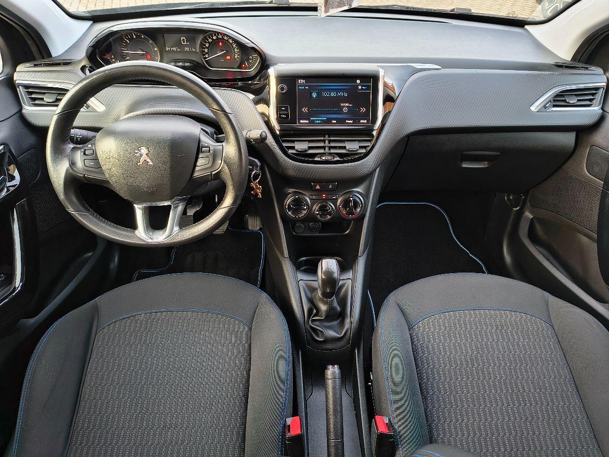 PEUGEOT - 208 - PureTech 82 5p. Allure