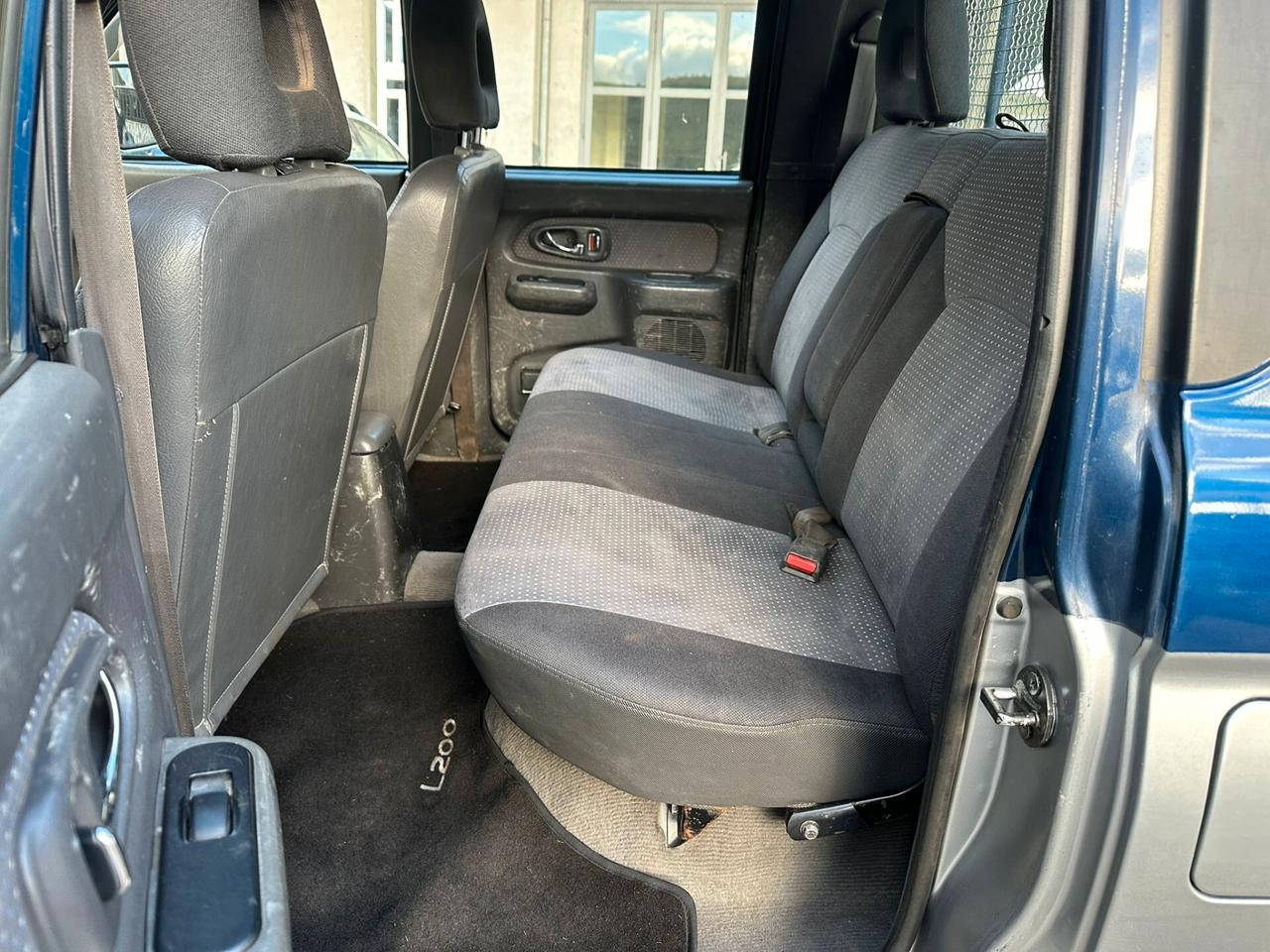 Mitsubishi L200 2.5 TDI 4WD Double Cab Pick-up GLS